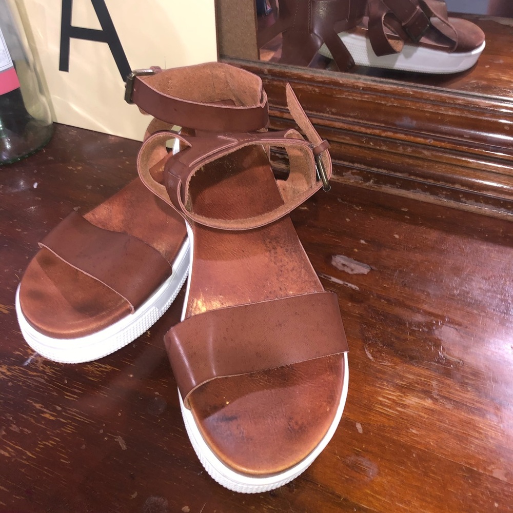 Used Platform Sandals